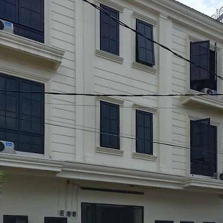 Prime Inn Near Jalan Sekip Mitra Reddoorz Medan Buitenkant foto