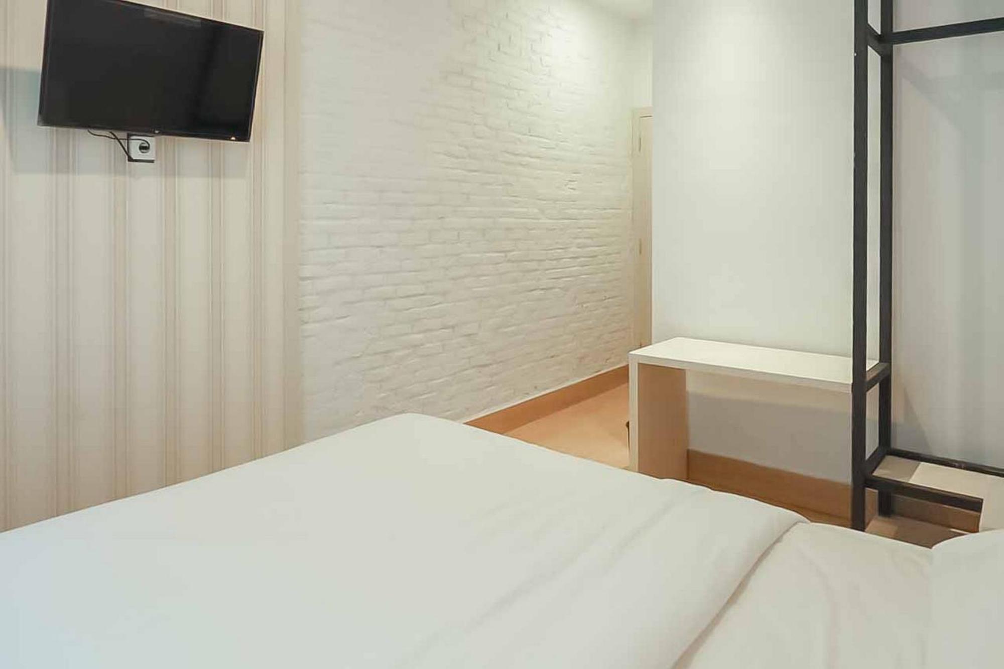 Prime Inn Near Jalan Sekip Mitra Reddoorz Medan Buitenkant foto