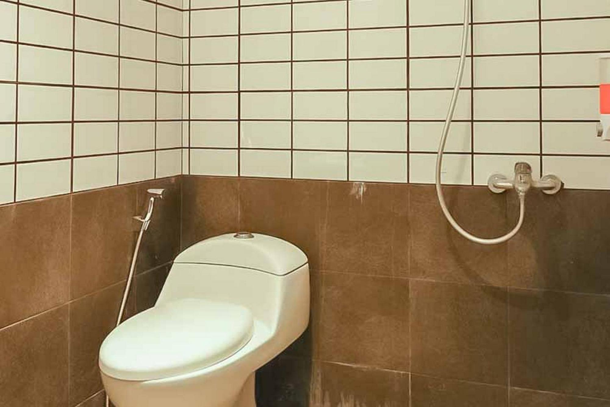 Prime Inn Near Jalan Sekip Mitra Reddoorz Medan Buitenkant foto